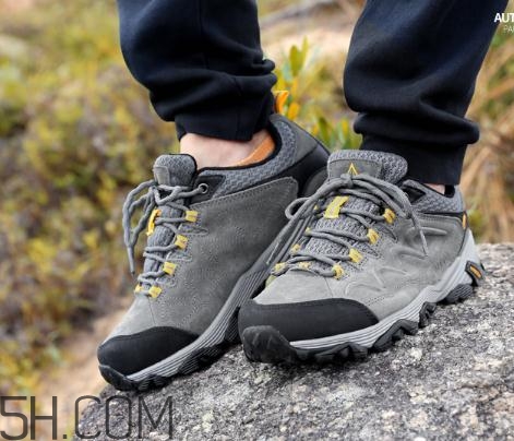 登山鞋買高幫還是低幫？登山鞋買小了怎么辦？
