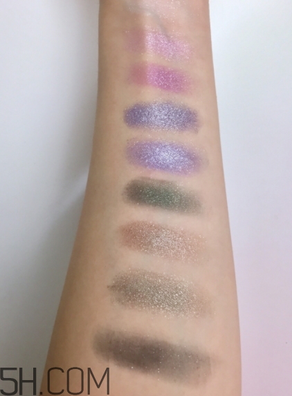 維尼小熊眼影好用嗎？維尼小熊眼影色號(hào)試色