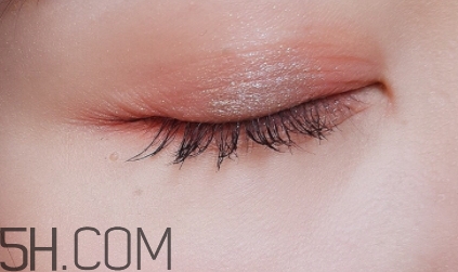 維尼小熊眼影好用嗎？維尼小熊眼影色號(hào)試色