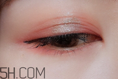 維尼小熊眼影好用嗎？維尼小熊眼影色號(hào)試色