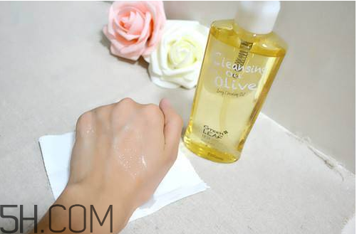 卸妝油可以祛痘嗎？卸妝油的錯誤用法