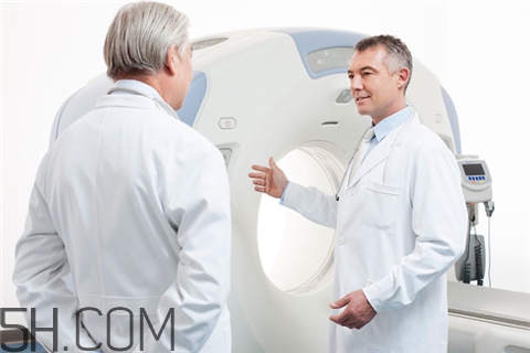 白內(nèi)障會(huì)引起頭暈嗎？白內(nèi)障會(huì)導(dǎo)致失明嗎？