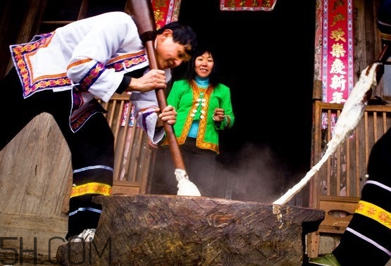 打糍粑的工具叫什么？糍粑冷了怎么加熱