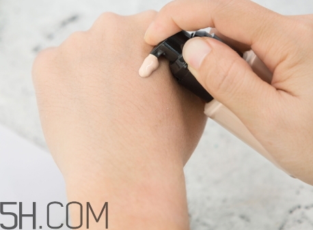 sivanna思薇娜水粉霜怎么用？