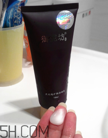 御泥坊黑玫瑰潔面乳怎么樣？御泥坊黑玫瑰潔面乳好用嗎？