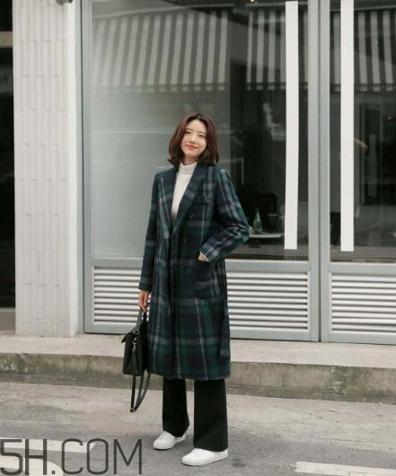 韓版格子大衣怎么搭配？韓版格子大衣搭配圖片