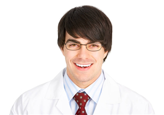 白內(nèi)障要換晶體嗎？白內(nèi)障要做手術(shù)嗎？