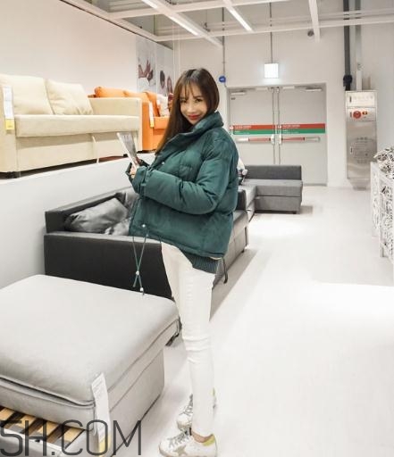 綠色羽絨服怎么搭配？綠色羽絨服搭配圖片