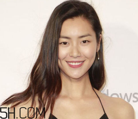 雅詩(shī)蘭黛和迪奧口紅哪個(gè)好用？雅詩(shī)蘭黛傾慕420口紅怎么樣？