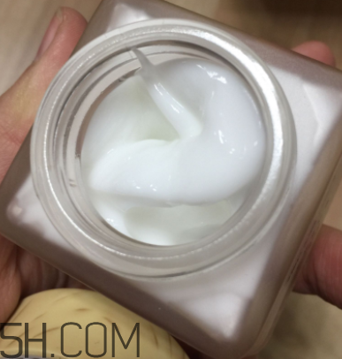 御泥坊礦物養(yǎng)膚霜怎么樣？御泥坊礦物養(yǎng)膚霜好用嗎？