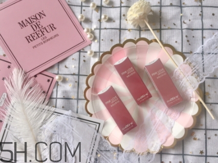 稚優(yōu)泉粉紅之戀口紅好用嗎？稚優(yōu)泉粉紅之戀口紅多少錢