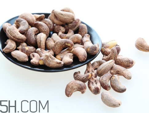 腰果是發(fā)物嗎？腰果有補(bǔ)腎的功效嗎