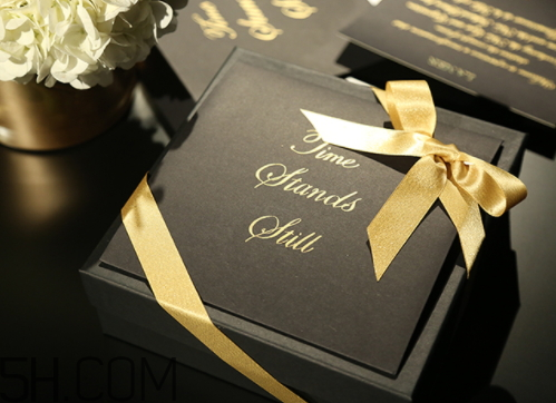 海藍之謎鎏金煥顏精華液多少錢？怎么用？