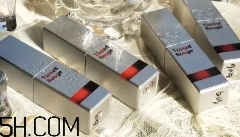 稚優(yōu)泉天空之境水光唇釉好用嗎_多少錢？