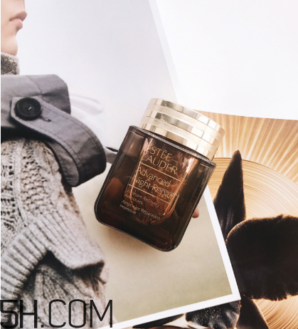 雅詩蘭黛安瓶膠囊價格多少錢？精華液可以天天用嗎？