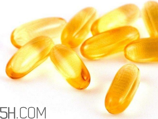 魚肝油吃多久停一次？魚肝油什么時候吃最好