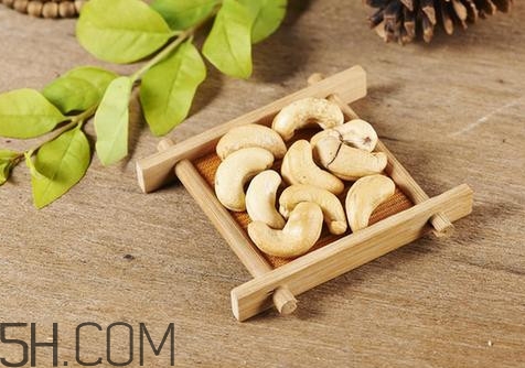 腰果是發(fā)物嗎？腰果有補(bǔ)腎的功效嗎