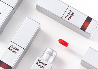 稚優(yōu)泉天空之境水光唇釉好用嗎_多少錢？