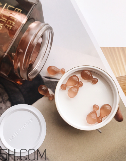 雅詩(shī)蘭黛安瓶膠囊好用嗎？雅詩(shī)蘭黛安瓶膠囊使用方法