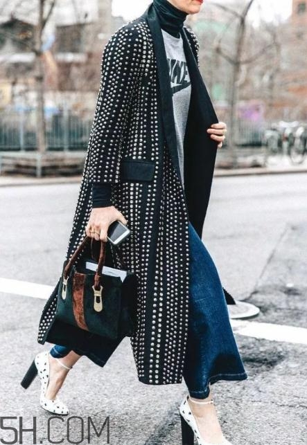 闊腿褲配大衣好看嗎？冬天闊腿褲配大衣圖片