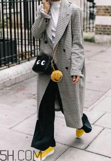 闊腿褲配大衣好看嗎？冬天闊腿褲配大衣圖片