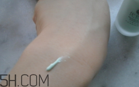 優(yōu)資萊化妝品好用嗎？優(yōu)資萊化妝品含激素嗎？