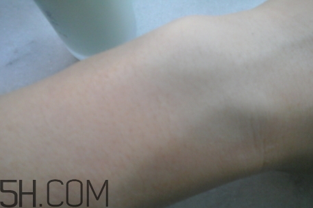 優(yōu)資萊化妝品好用嗎？優(yōu)資萊化妝品含激素嗎？