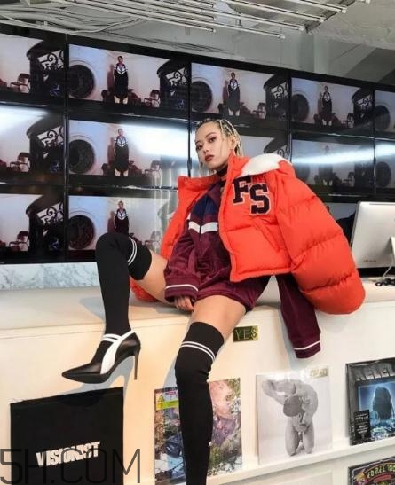 羽絨服怎么穿顯瘦？羽絨服怎么搭配不臃腫？