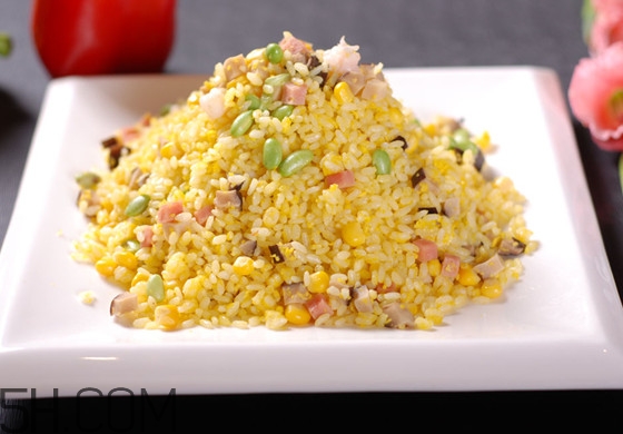 蛋炒飯什么時(shí)候放蛋？蛋炒飯什么時(shí)候放鹽