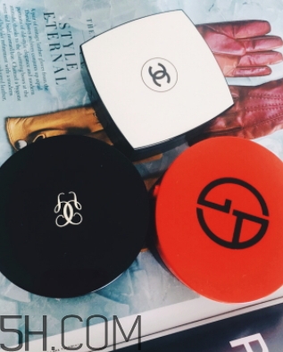 嬌蘭氣墊和阿瑪尼氣墊哪個(gè)好？