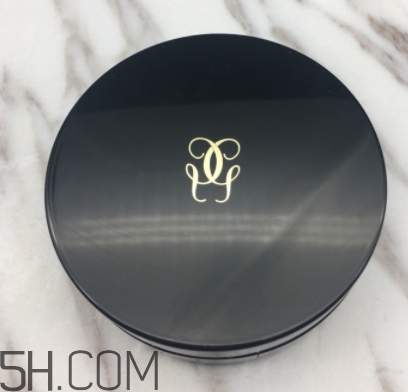 嬌蘭氣墊和阿瑪尼氣墊哪個(gè)好？