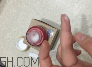 御泥坊紅石榴眼霜怎么樣？御泥坊紅石榴眼霜好用嗎？