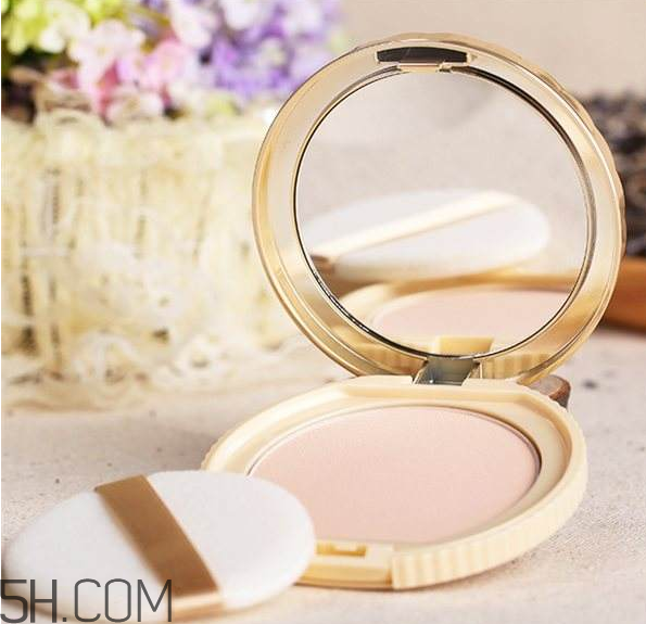 如何選擇粉餅？canmake棉花糖粉餅色號(hào)如何選擇？