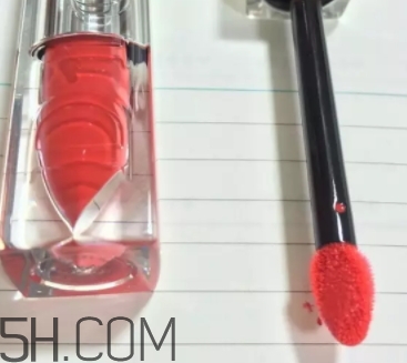 ?番茄紅口紅適合黃皮嗎？番茄紅口紅顯白嗎？