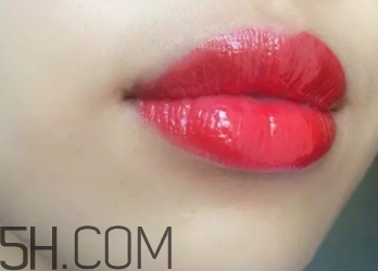 ?番茄紅口紅適合黃皮嗎？番茄紅口紅顯白嗎？