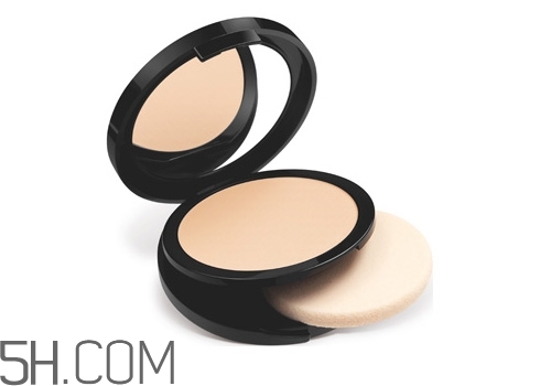 控油粉餅適合什么皮膚？eglips馬卡龍粉餅試色