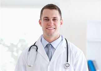 牙周炎跟腎虛有關(guān)系嗎？牙周炎跟上火有關(guān)系嗎？