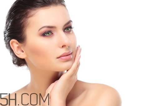 粉餅怎么用才正確？粉餅在哪個(gè)步驟使用？