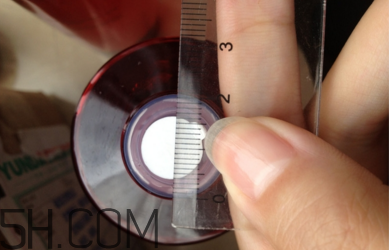 雅詩(shī)蘭黛紅石榴系列哪個(gè)好？雅詩(shī)蘭黛紅石榴水真假對(duì)比圖