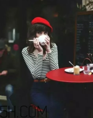 番茄色口紅顯白嗎？番茄色口紅好看嗎？