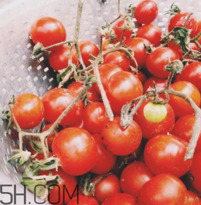 番茄色口紅顯白嗎？番茄色口紅好看嗎？