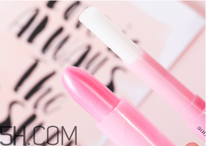 mistine草莓唇膏孕婦可以用嗎？mistine草莓唇膏保質(zhì)期一般多久？