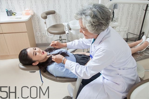 胃出血可以吃云南白藥嗎？胃出血可以吃香蕉嗎？