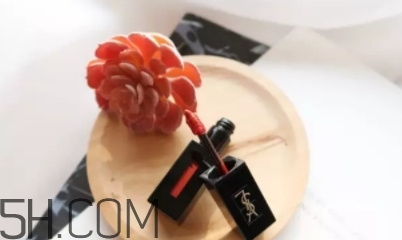 ysl黑管唇釉416適合黃皮嗎？ysl黑管鏡面唇釉416顯白嗎