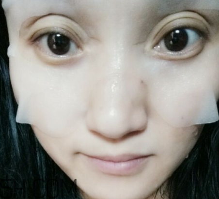 一葉子白茶眼膜怎么樣？一葉子白茶眼膜怎么用？