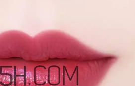 伊蒂之屋瓷光金管口紅怎么樣？愛麗小屋金管口紅好看嗎