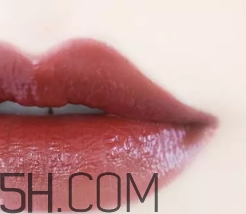 伊蒂之屋瓷光金管口紅怎么樣？愛麗小屋金管口紅好看嗎