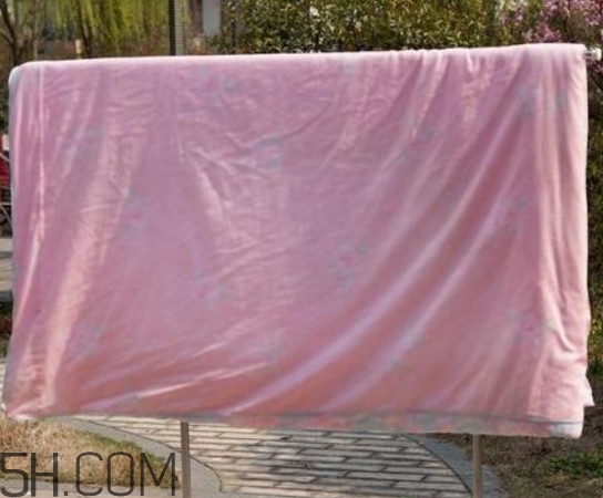 沒有太陽(yáng)怎么曬被子？曬被子的最佳時(shí)間是幾點(diǎn)