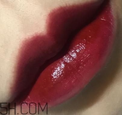 阿瑪尼紅管406多少錢？阿瑪尼紅管唇釉406專柜價(jià)格