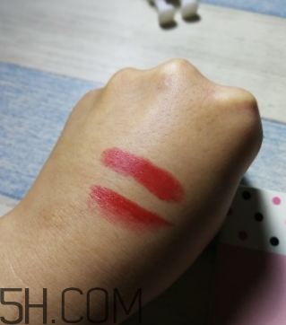 迪奧740和tf16像嗎？dior漆光唇釉740和tf16試色對比